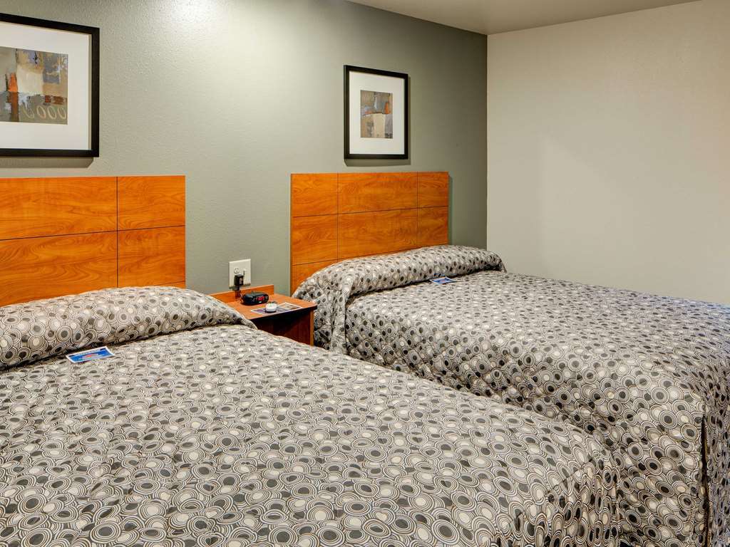 Woodspring Suites Waco Near University Room photo